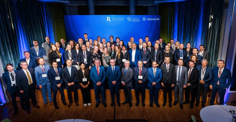 Skupinska fotografija udeležencev srečanja EUROSAI ITWG v Oslu
