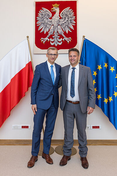 Predsednik VRI Poljske Krzysztof Kwiatkowski in predsednik računskega sodišča Tomaž Vesel