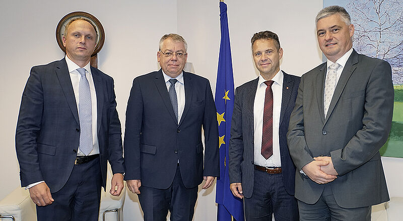 član ECA Mihails Kozlovs, predsednik ECA Klaus-Heiner Lehne, predsednik računskega sodišča Tomaž Vesel in član ECA Samo Jereb