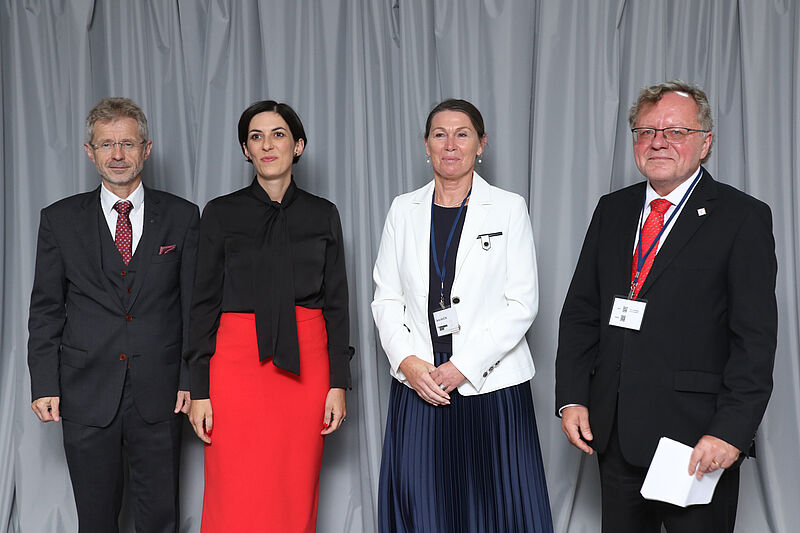 Predsednik češkega senata Miloš Vystrčil, predsednica češke poslanske zbornice Markéta Pekarová Adamová, predsednica računskega sodišča Jana Ahčin in predsednik VRI Češke republike Miloslav Kala
